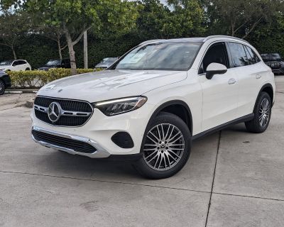 Panorama Sunroof Panoramic Roof Wheels: 19" Multispoke Keyless Start Rear Spoiler First Aid Kit Black Fabric Headliner Black; Mb-Tex Upholstery Glossy Brown Ash Wood Trim Piano Black Lacquer Center Console Polar White This vehicle includes a Money-Back Guarantee* and passed our precise inspection process. Best of all the price you see is the price you pay. No haggling. No back and forth. No pre...