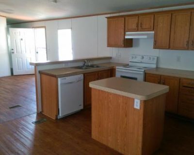3 Bedroom 2BA 1216 ft Mobile Home For Rent in Schertz, TX