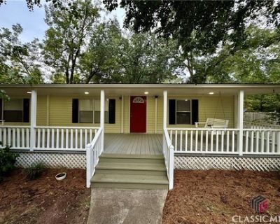 3 Bedroom 2BA 1152 ft Mobile Home For Sale in Winterville, GA