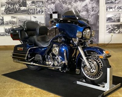 2013 Harley-Davidson FLHTCU - Electra Glide Ultra Classic