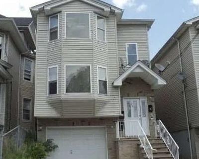 1 Bedroom 5BA Studio For Sale in Newark, NJ