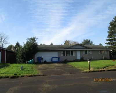 3 Bedroom 1.5BA 1008 ft Pet-Friendly House For Rent in Vancouver, WA