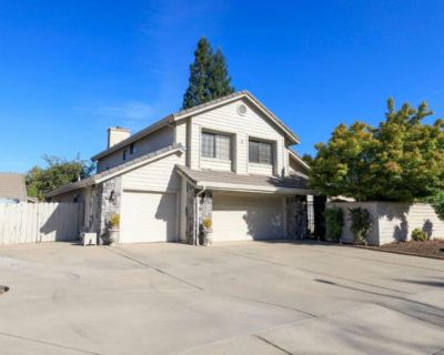 4 Bedroom 3BA 2355 ft Single Family Home For Sale in Oakdale, CA