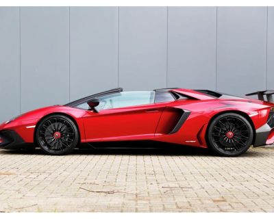 2016 Lamborghini Aventador
