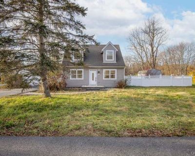 3 Bedroom 2BA 1176 ft Single Family Home For Sale in CORNWALL, NY