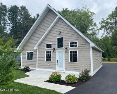 2 Bedroom 1BA 1055 ft Single Family House For Sale in Broadalbin, NY