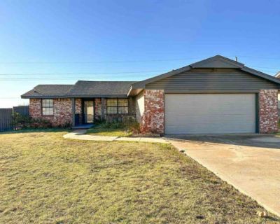 3 Bedroom 1400 ft Single Family Home For Sale in Lawton, OK