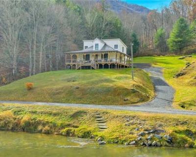 3 Bedroom 3BA 2069 ft Single Family Home For Sale in LANSING, NC