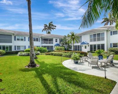 2 Bedroom 2BA 1160 ft Condominium For Sale in DELRAY BEACH, FL