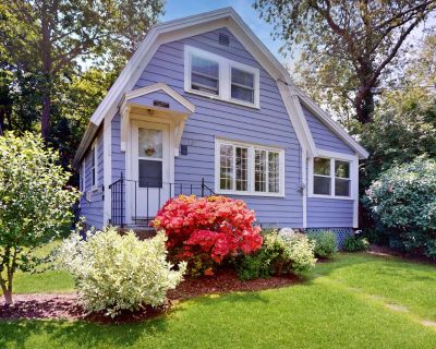 2 Bedroom 1 bath No pets 3.9 30 reviews What our guests are saying... AI-generated...