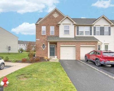 2 Bedroom 3BA 1746 ft Townhouse For Sale in HAMILTON, NJ