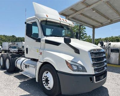 2019 Freightliner Cascadia126