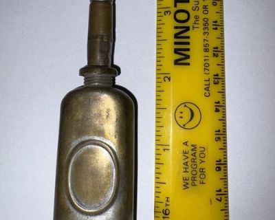 Bell & Howell film projector needle oiler, oil can, vintage. See pictures for deta