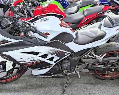2014 Kawasaki Ninja 300 SE Sport Oakdale, NY