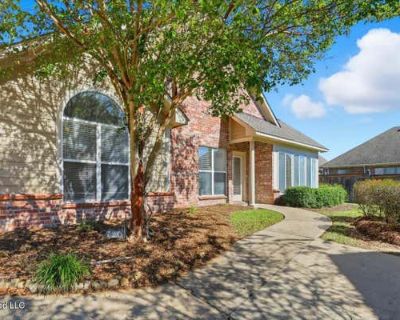 3 Bedroom 2BA 1766 ft Condominium For Sale in FLOWOOD, MS