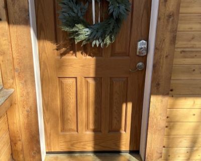 2 Bedroom 1BA 900 ft Apartment For Rent in Gateway, AK