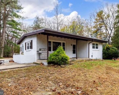 2 Bedroom 1BA 876 ft Apartment For Rent in Sewell, NJ