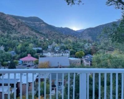 1 Bedroom 1BA 875 ft Apartment For Rent in Manitou Springs, CO