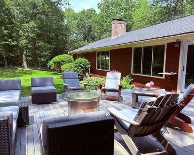 3 Bedroom 3BA 2700 ft Single Family Home For Sale in HAMILTON, MA