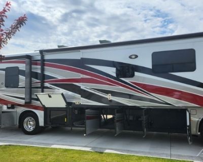 2018 Newmar Ventana LE 4048 Class A Diesel