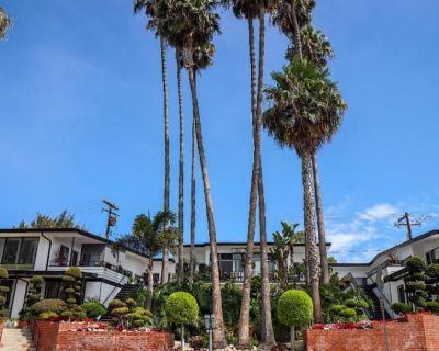 1 Bedroom 1BA House For Rent in Laguna Beach, CA