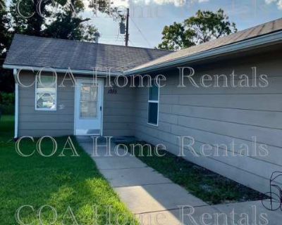 2 Bedroom 1BA 810 ft Pet-Friendly Apartment For Rent in Wichita, KS