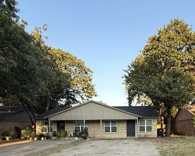 623 Mcqueary Street. Property for Rent in Arlington, TX for $1,445 with 2 bedrooms and 1 full bath. This 900 square foot property was built in 1980 on a lot size of 0.159.. No Smoking. Experience Unparalleled Luxury in Arlington's Prime Location! This meticulously renovated duplex boasts a newly installed roof, new windows, and sophisticated kitchen cabinets with granite countertops in both the...