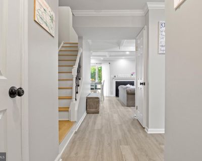 3 Bedroom 1BA 1160 ft Townhouse For Sale in Haymarket, VA