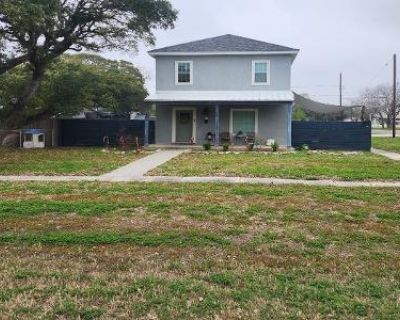 4 Bed 2.5 Bath Foreclosure Property in Aransas Pass, TX 78336 - S Mccampbell St