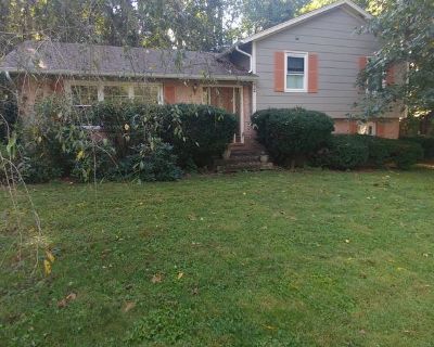 Jeremy (Has a House) on iROOMit. Room in the 3 Bedroom 2BA House For Rent...