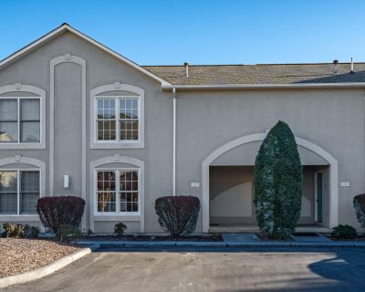 2 Bedroom 3BA 1880 ft Condo For Sale in Johnson City, TN