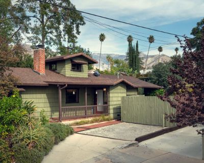 3 Bedroom 1BA 1112 ft Apartment For Rent in Pasadena, CA