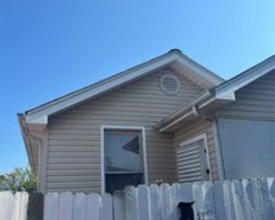 2 Bedroom 1BA 684 ft Single Family Home For Rent in Galveston, TX