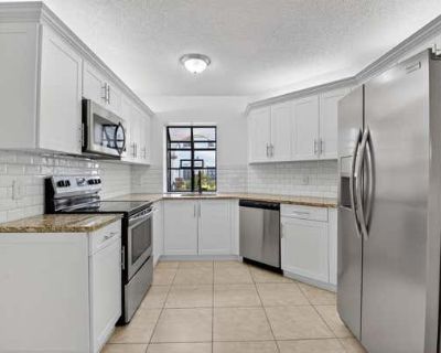 3 Bedroom 2BA 1578 ft Condominium For Sale in BOYNTON BEACH, FL