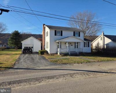 4 Bedroom 1BA 1238 ft Single Family Home For Sale in ROMNEY, WV