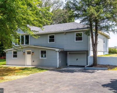 3 Bedroom 2BA 1616 ft Single Family House For Sale in Bristol, PA
