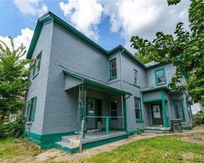 3 Bedroom 2BA House For Sale in Dayton, OH