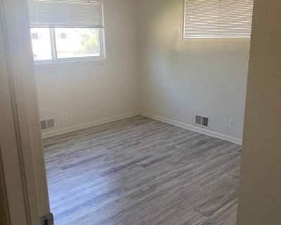 Private room with shared bathroom in a House, Centennial, CO 80122