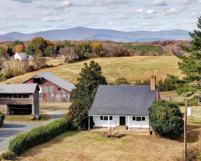 2 Bedroom 1BA 868 ft Apartment For Rent in Charlottesville, VA