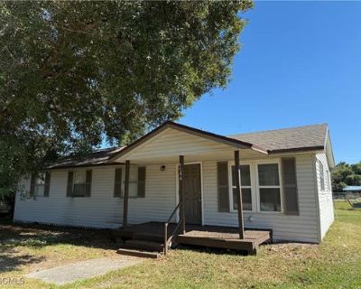 3 Bedroom 2BA 1152 ft Single Family Home For Sale in MOORE HAVEN, FL