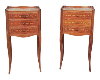 Early 20th Century Pair of French Louis XV Style Rosewood Nightstands