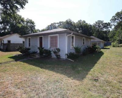 2 Bedroom 1BA 692 ft Single Family Home For Sale in OSCEOLA, IN