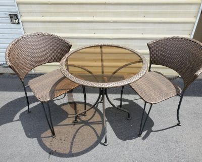 Craigslist bistro set hot sale