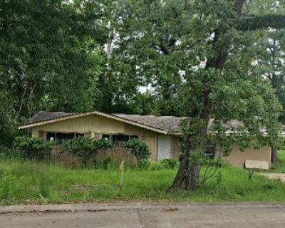 3 Bed 1 Bath Preforeclosure Property in Pineville, LA 71360 - Hillcrest Rd