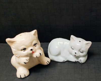 Salt & Pepper Shaker, Pair of Kittens