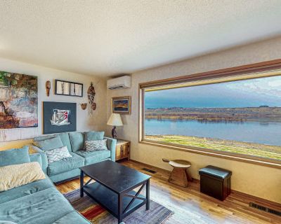 4 Bedroom 2BA House Vacation Rental in Columbia Vista, Richland, WA