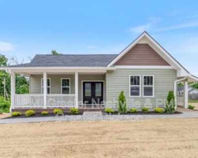 3 Bedroom 2BA 1510 ft Pet-Friendly Apartment For Rent in Dickson, TN