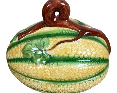 1970s Mottahedeh Small Melon Shaped Lidded Tureen, Made in Italy