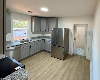 3 Bedroom 1BA 1092 ft Apartment For Rent in Smithfield, VA