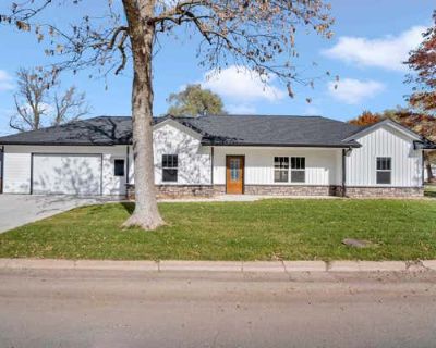 2 Bedroom 2BA 1234 ft Single Family Home For Sale in INMAN, KS